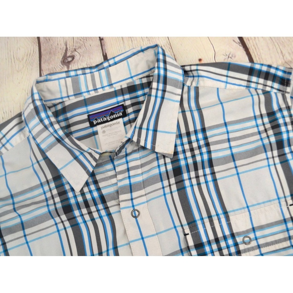 PATAGONIA Men's Short‎ Sleeve Snap Front Shirt SIZE MEDIUM Blue / Gray Plaid